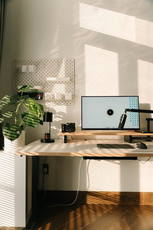 Tips for Creating a Relaxing Home Workspace to Boost Productivity and Well-Being