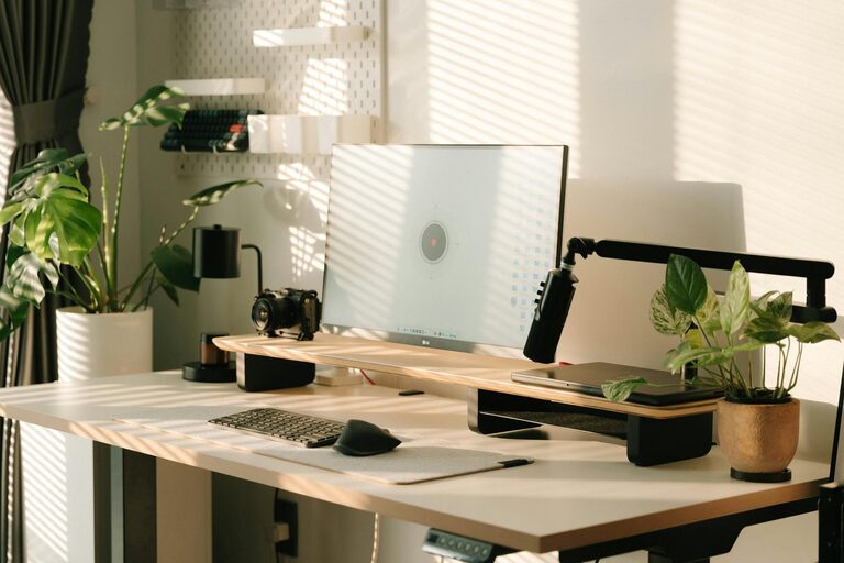 Tips for Creating a Cozy and Functional Home Office Space